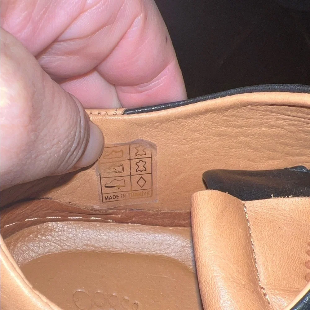 Spring Step Black Leather Men’s Chukka Boots with Tan Lining